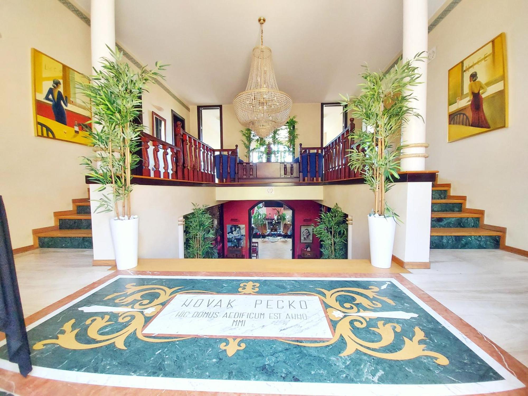 Red Clay Apartments City Club Beograd Ngoại thất bức ảnh